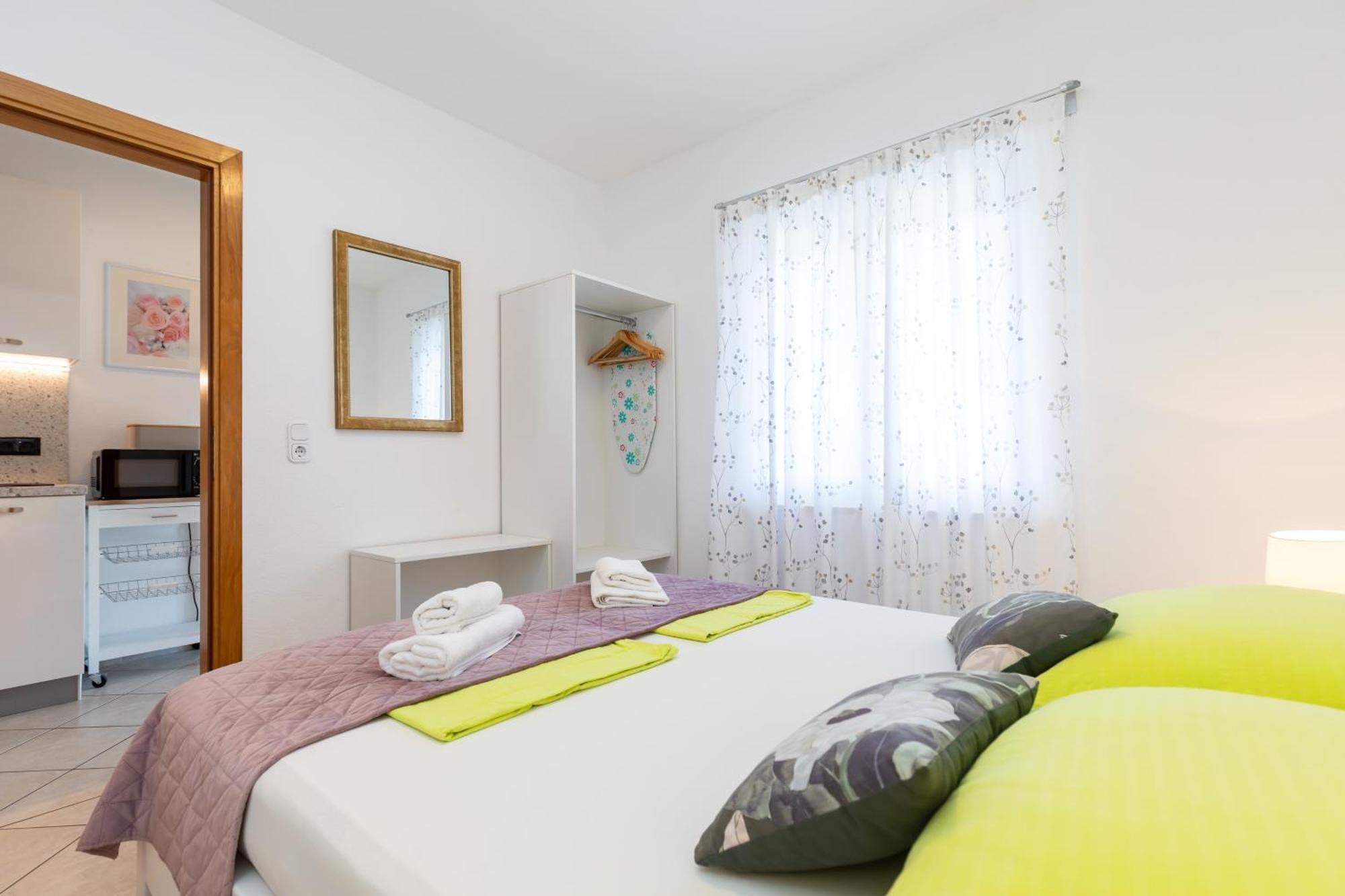Apartments Lidija Matosevic Porec Exterior photo