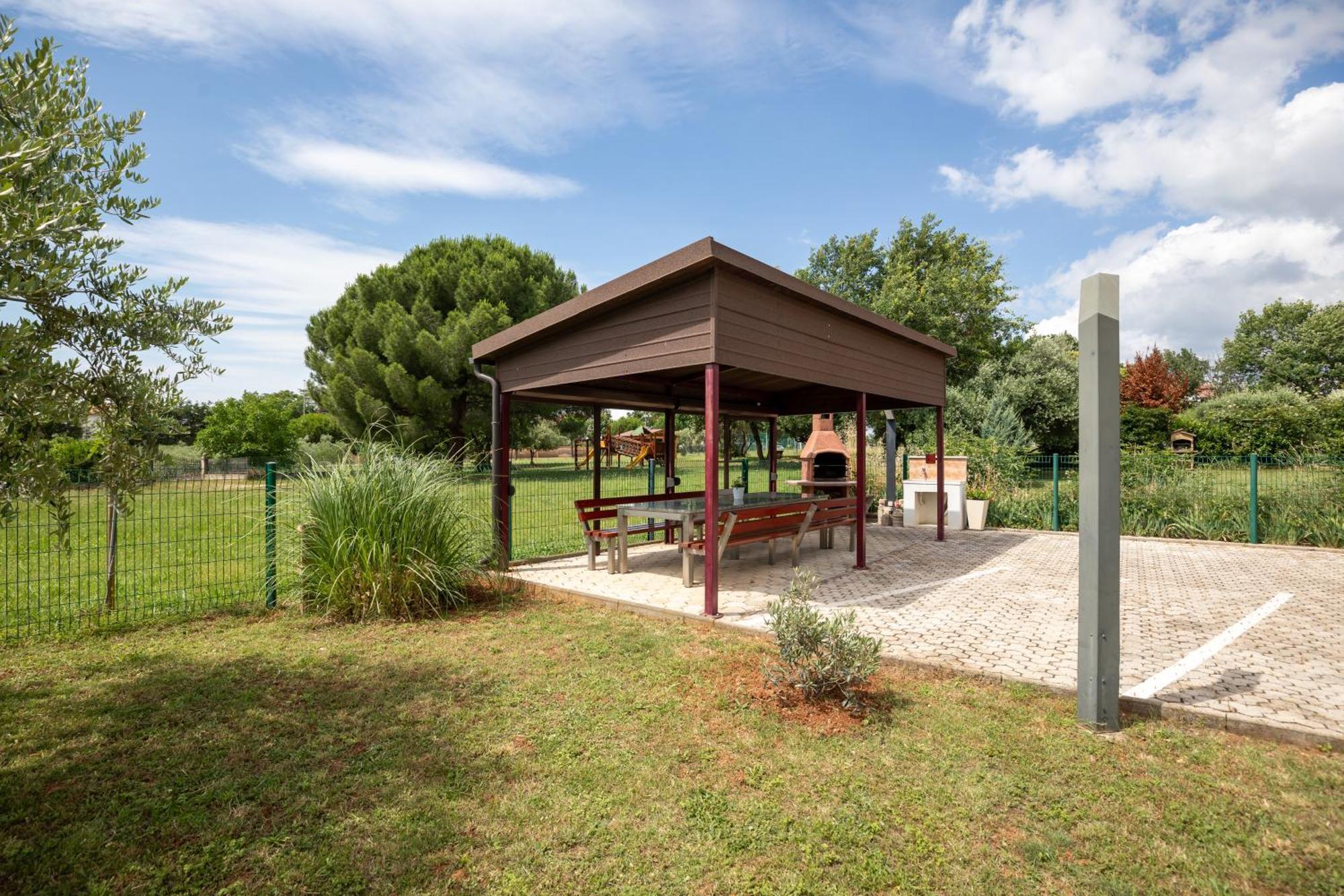 Apartments Lidija Matosevic Porec Exterior photo